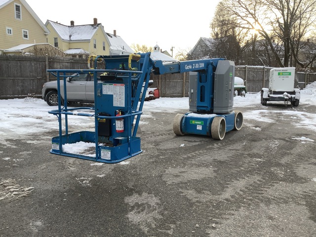 2016 Genie Z-30/20N 2WD Electric Articulating Boom Lift