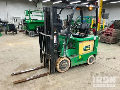 2017 Mitsubishi FBC25N 4450 lb 電動フォークリフト