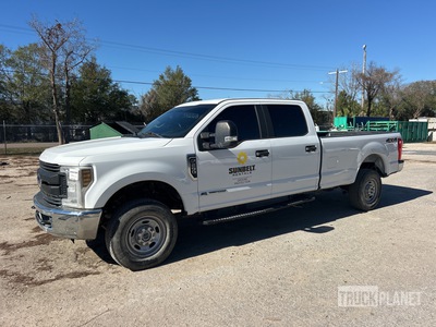2019 Ford F-250 XL 4x4 Crew Cab Pickup