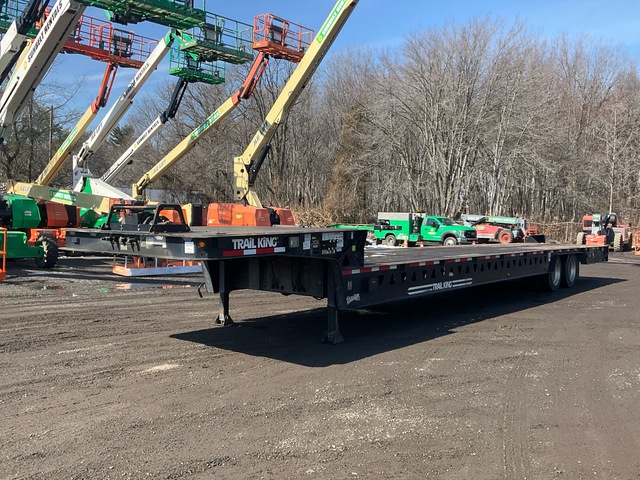 2018 Trail King TK80HT 40 ft T/A Gooseneck Hydraulic Tail Trailer