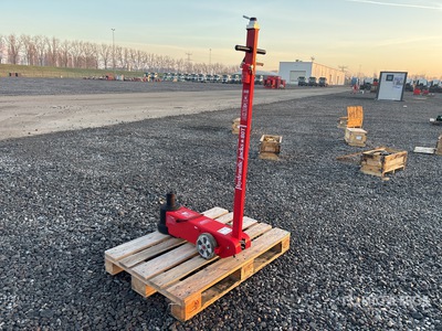 AY80 Pneumatic Jack (Unused)