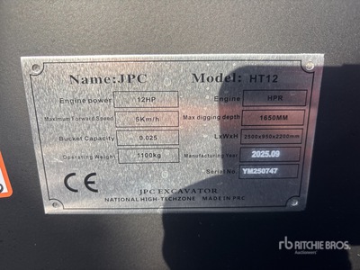 JPC HT12 を見 Mini Excavator (Unused)