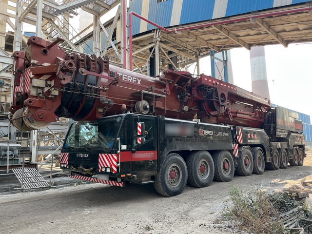 2009 Terex Demag AC700 700 ton 18x8 w/ Super Lift All Terrain Crane