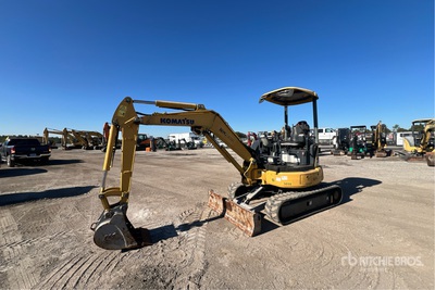 2016 Komatsu PC30MR-5 Minibagger