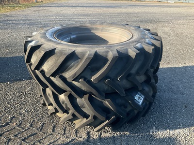 Quantity of (2) Mitas 20.8R42 156A8 / 153B RD-20 Räder