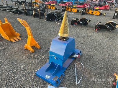 2026 GIYI GY-LS43B 43 in Skid Steer Log Splitter (Unused)