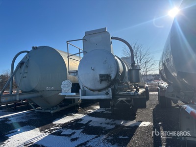 1994 Nova Boats T/A Tanker Trailer