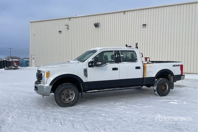 2017 Ford F-250 XL 4x4 Crew Cab Pickup