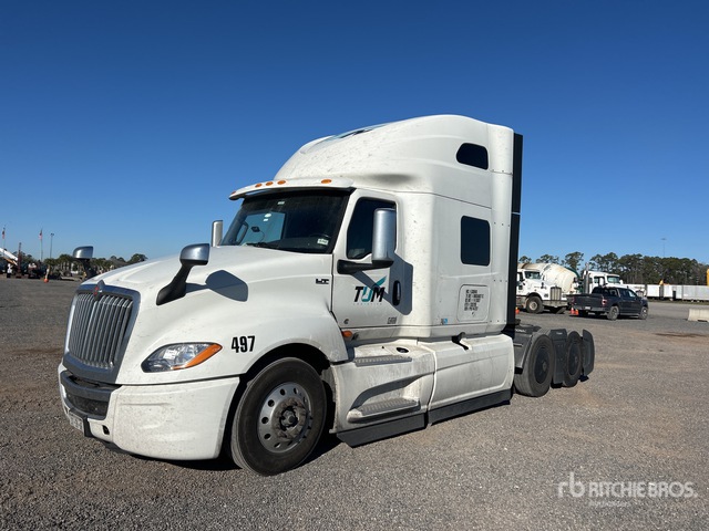 3HSDZAPR3PN744797 International Lt 625 Photo 1