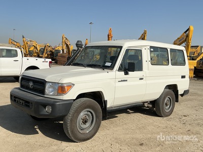 2016 Toyota Land Cruiser 78L 4x4 SUV
