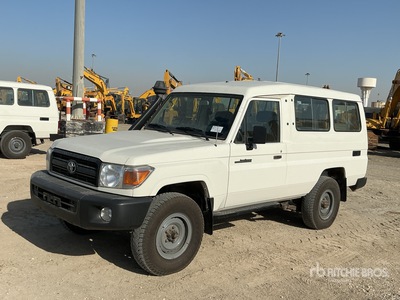 2016 Toyota Land Cruiser 78L 4x4 SUV