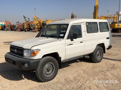2018 Toyota Land Cruiser 78L 4x4 SUV