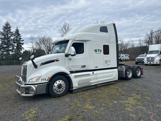 2023 Peterbilt 579 6x4 T/A Sleeper Truck Tractor