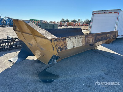 Cat Articulated Dump Truck جسم - Fits Cat 745