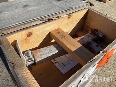 (8) Retractable Trailer Supports