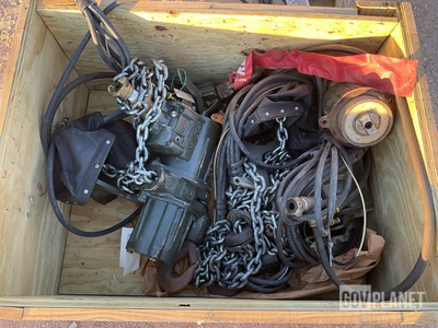 (2) D & D Machinery 7548685-10 Air Hoist Assemblies