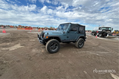 1999 Jeep Wrangler SE 4x4 SUV