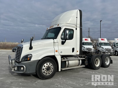 2018 Freightliner Cascadia 125 6x4 Day Cab Truck Tractor