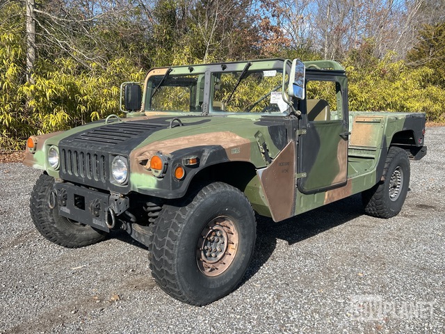 1996 AM General M1097A2 HMMWV 2 Door w/Truck Body