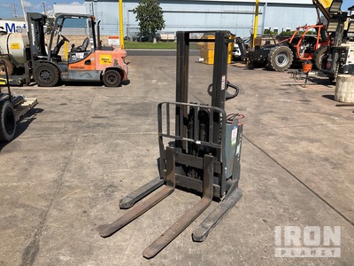 2022 Toyota 8BWS13 2500 lb Electric Stacker