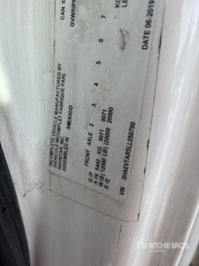 2020 International MV607 شاحنة فان