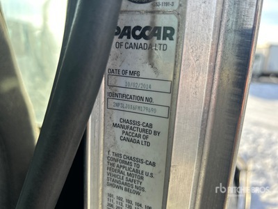 2015 Peterbilt 348 6x4 Fahrgestell