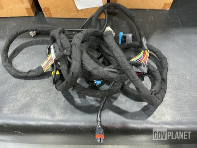 (6) Navistar 2506254C91 Wiring Harnesses