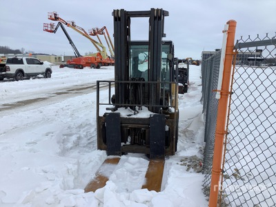 2017 Cat GP55N 9600 lb Carretilla Elevadora