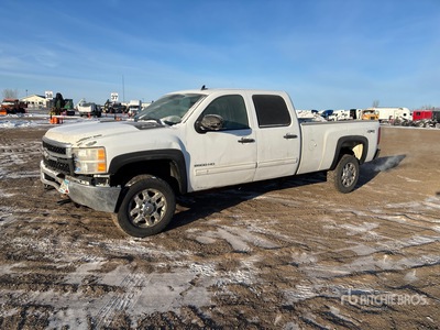 2011 Chevrolet Silverado 2500HD 4x4 Crew Cab Pickup