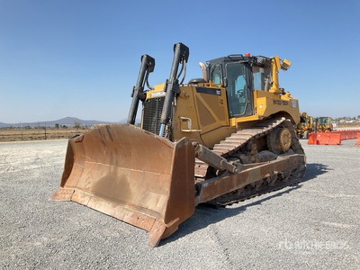 2014 Cat D8T Tractor sobre Orugas / Equipo con Kit de refacciones adicional observar listado Crawler Dozer