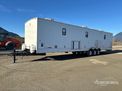 2007 Play-Mor Tri/A 40 ft Movie Set Trailer Divers - Remorque