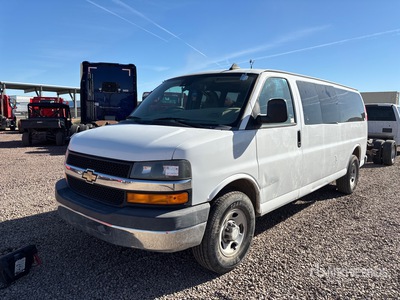 2019 Chevrolet Express 3500 10 Furgoneta de pasajeros