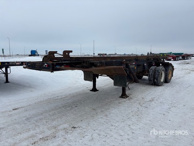 1980 Benlee T/A Roll-Off Trailer