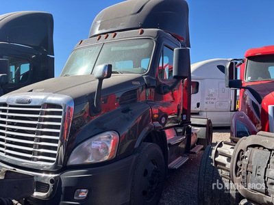 2018 Freightliner Cascadia 113 4x2 S/A Day Cab Truck Tractor (Inoperable)
