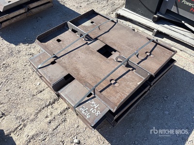 Quantity of (10) Kit Containers QT-F-Blank スキッドステア取り付けプレート (Unused)