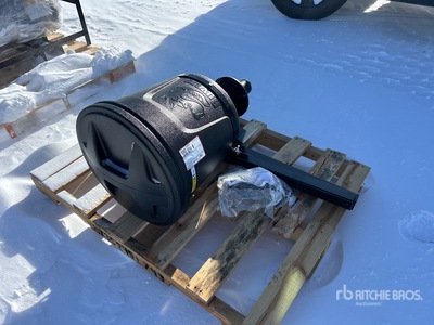 UTVS16 ATV/UTV 12 Volt Hitch Mounted Épandeur de sel (Unused)