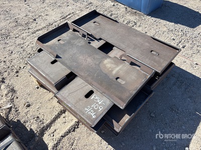 Quantity of Kit Containers QT-F-Blank スキッドステア取り付けプレート (Unused)