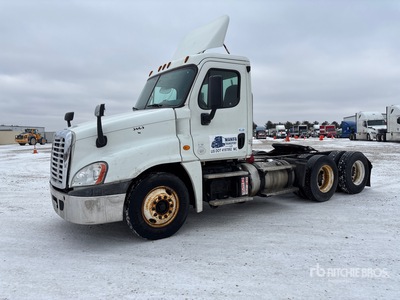 2014 Freightliner Cascadia 125 6x4 T/A Day Cab Truck Tractor