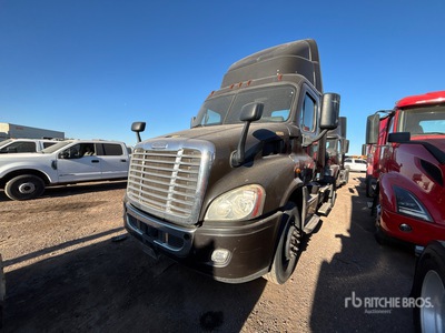 2014 Freightliner Cascadia 113 4x2 S/A Day Cab Truck Tractor (Inoperable)