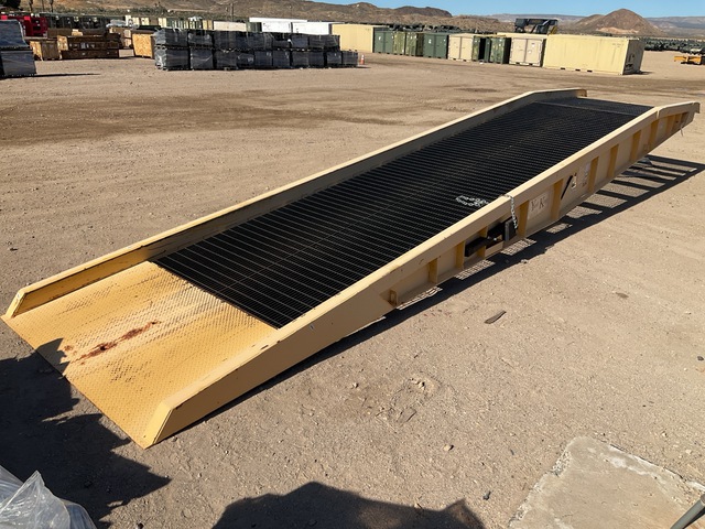 Yard King S-208436-L-28 Mobile Yard Ramp