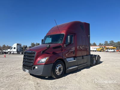 2020 Freightliner Cascadia 126 6x4 T/A Sleeper Truck Tractor