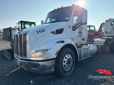 2016 Peterbilt 579 4x2 S/A Day Cab Truck Tractor