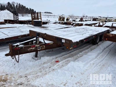 1999 Towmaster TC-20 24 ft T/A Equipment Trailer