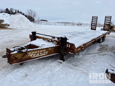 2000 Custom 30 ft T/A Equipment Trailer
