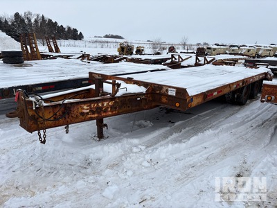 2000 Custom 24 ft T/A Equipment Trailer