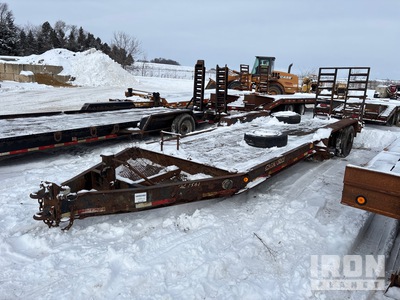 2015 Custom 21 ft T/A Equipment Trailer