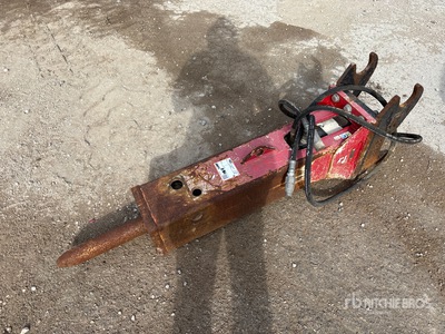 2019 Chicago Pneumatic RX6 Hydraulic Breaker