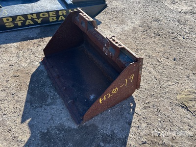 36 in Skid Steer Bucket