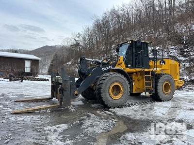 2024 John Deere 744 P-Tier Pala cargadora