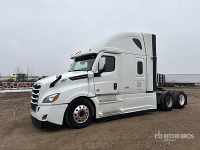 Freightliner Cascadia 126 6x4 T/A Sleeper Truck Tractor
